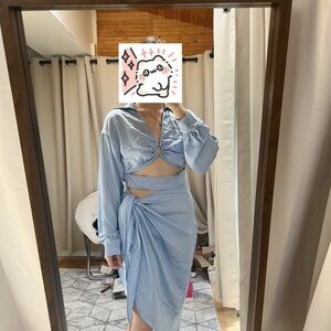 New·Pretty little thing cutout satin dress🆕